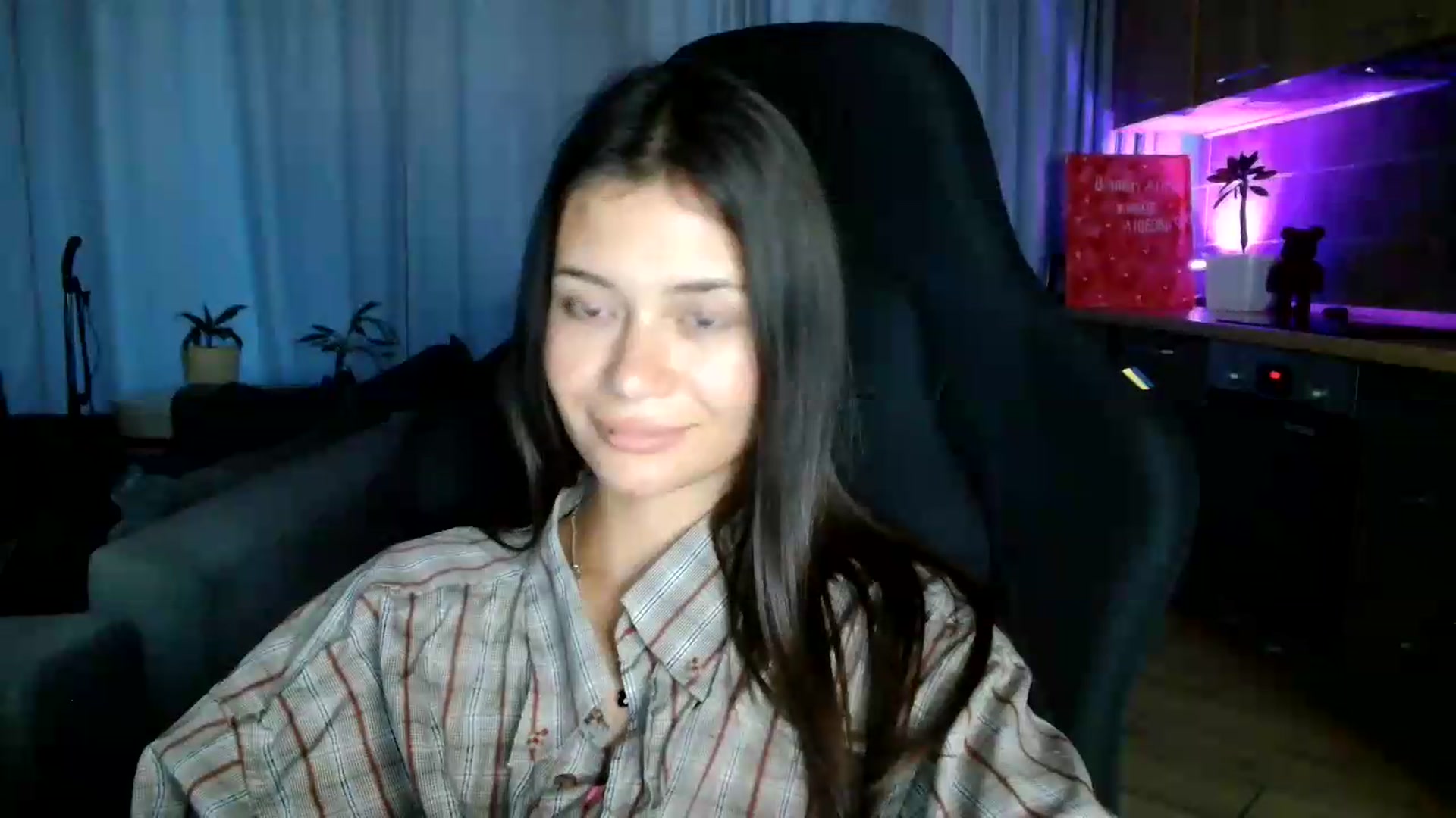 Gallery image thumbnail from FitXoxo's myfreecams stream on, 08/01/2026, 17:53 image 13 of 20