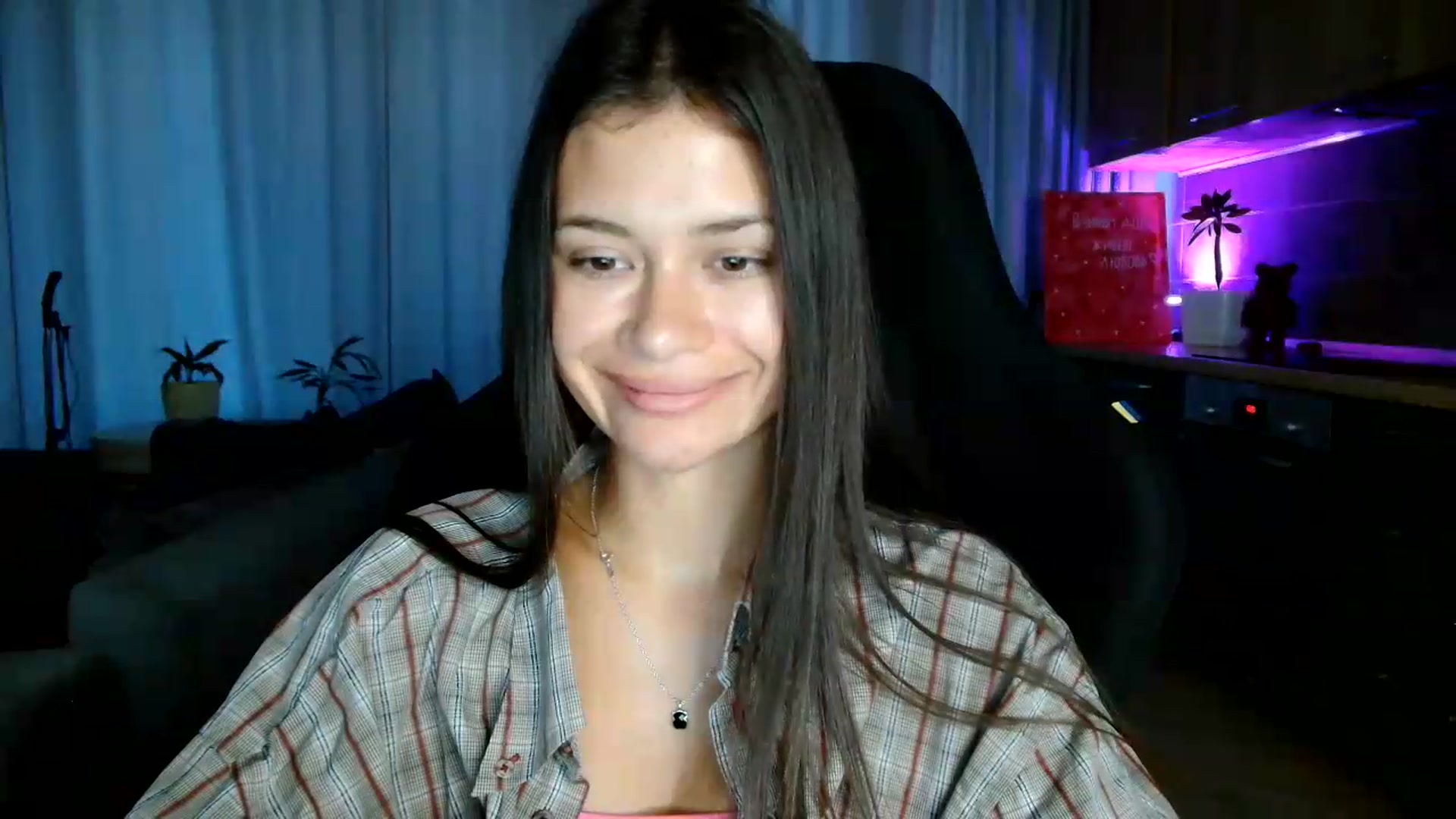Gallery image thumbnail from FitXoxo's myfreecams stream on, 08/01/2026, 17:53 image 11 of 20