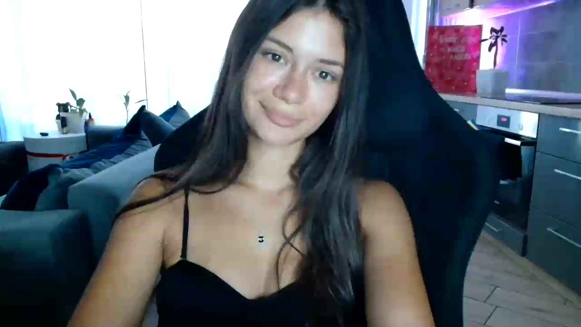 Gallery image thumbnail from FitXoxo's myfreecams stream on, 08/17/2026, 16:34 image 1 of 20
