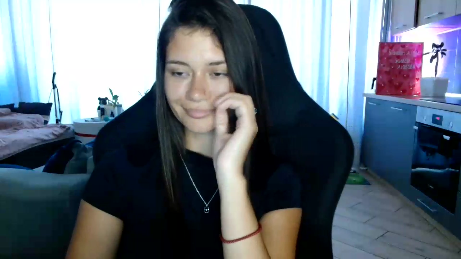 Gallery image thumbnail from FitXoxo's myfreecams stream on, 08/18/2026, 15:08 image 19 of 20