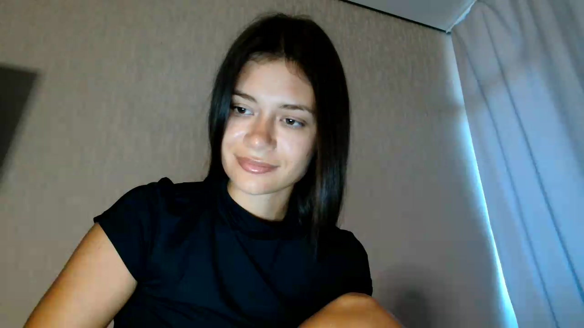 Gallery image thumbnail from FitXoxo's myfreecams stream on, 08/18/2026, 16:52 image 12 of 20