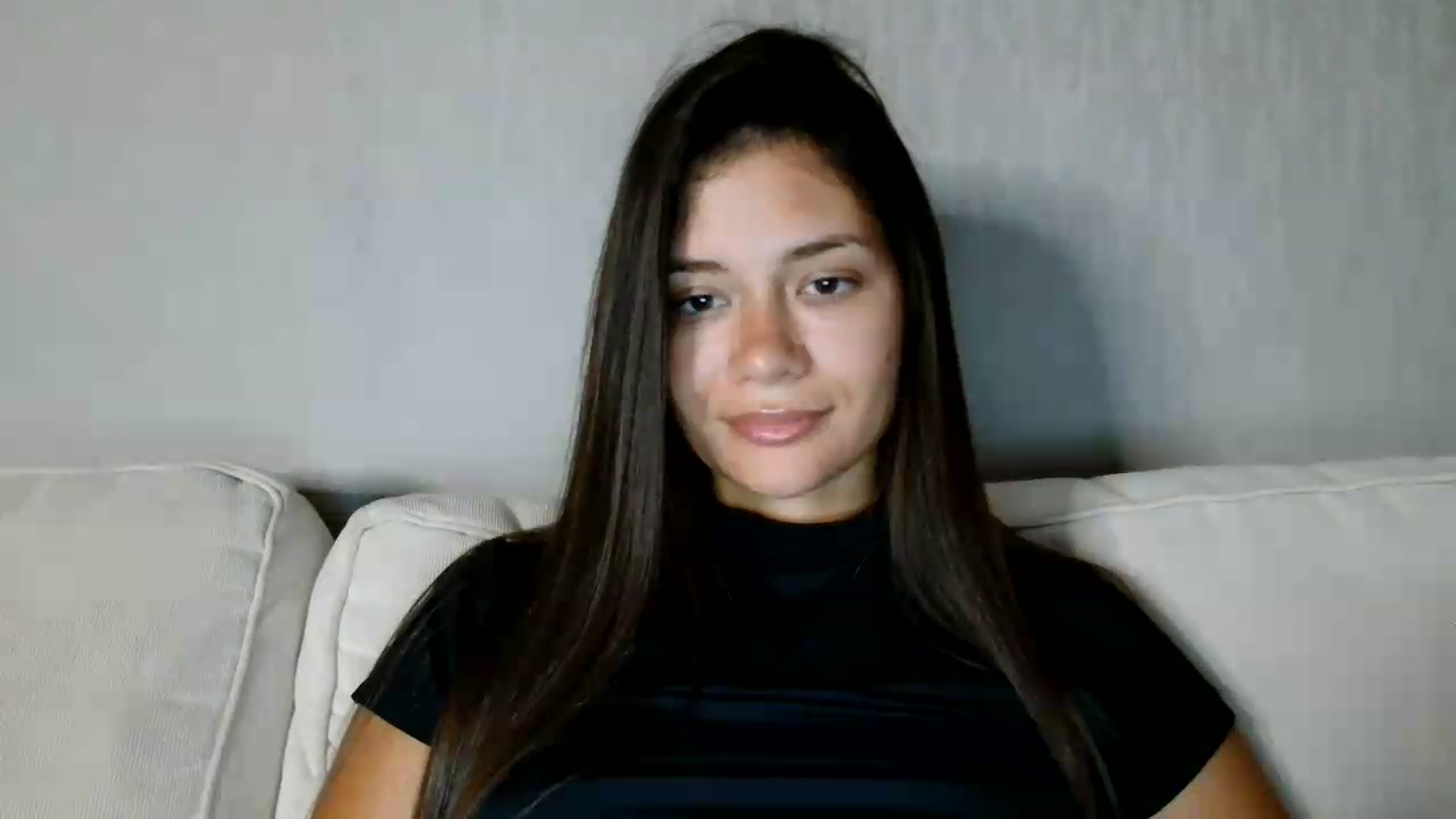 Gallery image thumbnail from FitXoxo's myfreecams stream on, 08/18/2026, 18:10 image 14 of 20