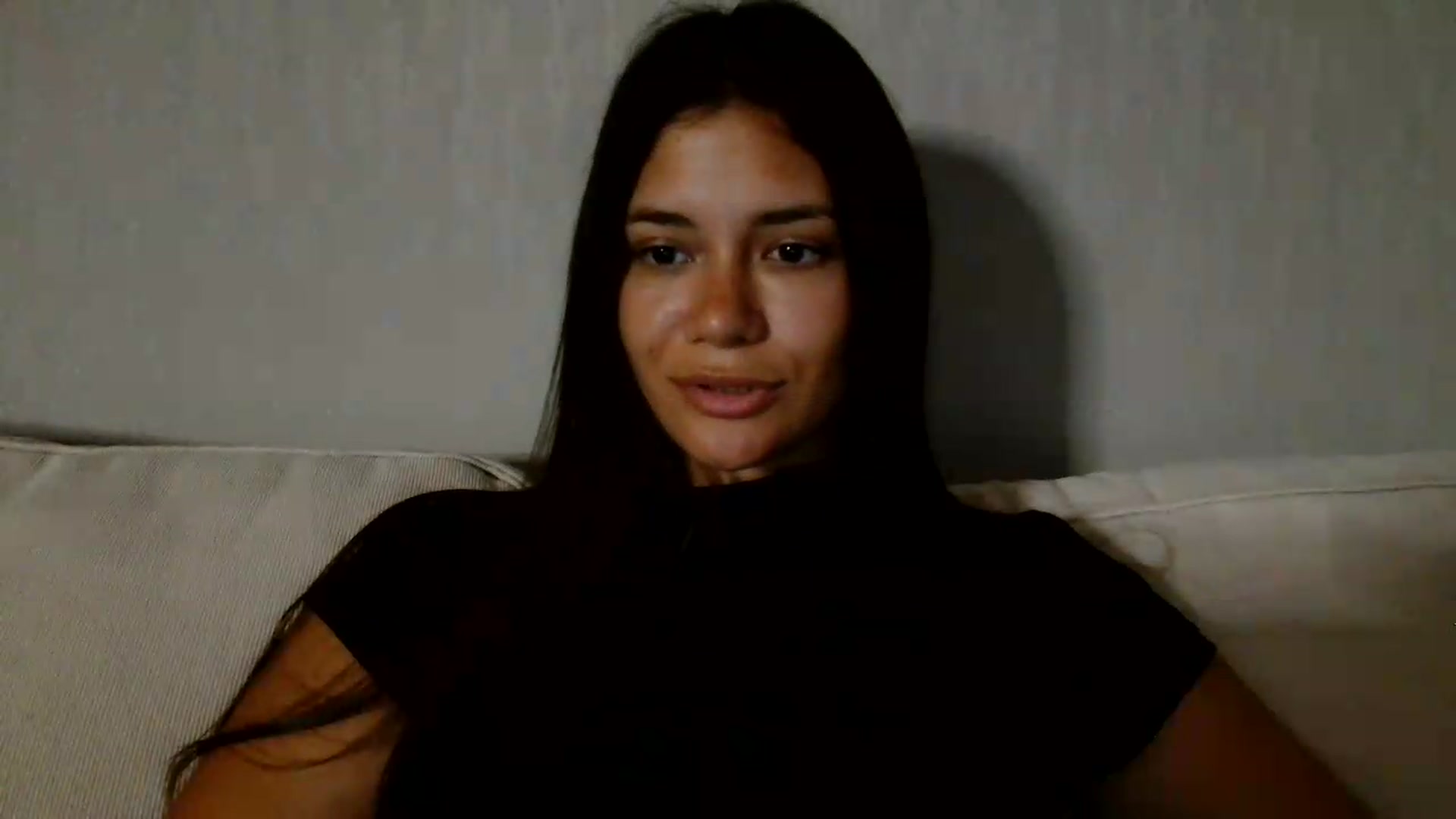 Gallery image thumbnail from FitXoxo's myfreecams stream on, 08/18/2026, 18:10 image 8 of 20
