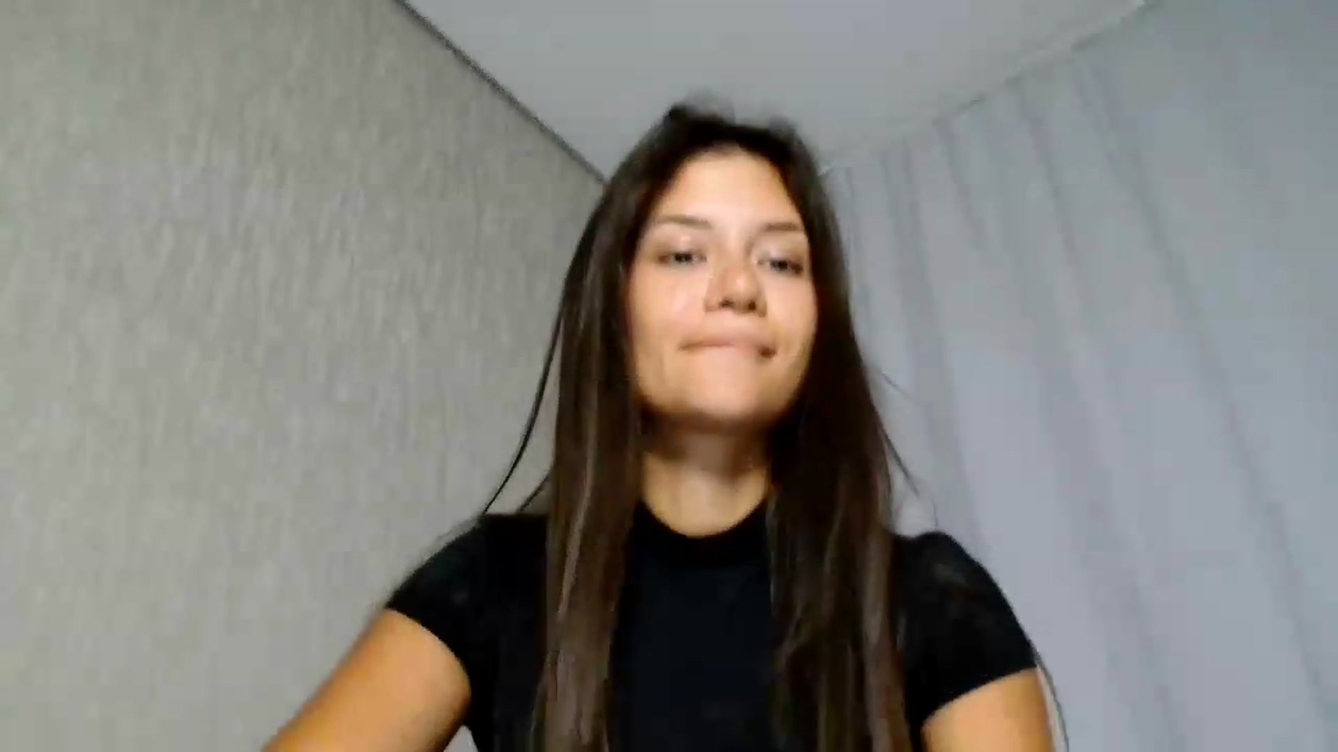 Gallery image thumbnail from FitXoxo's myfreecams stream on, 08/18/2026, 18:10 image 13 of 20