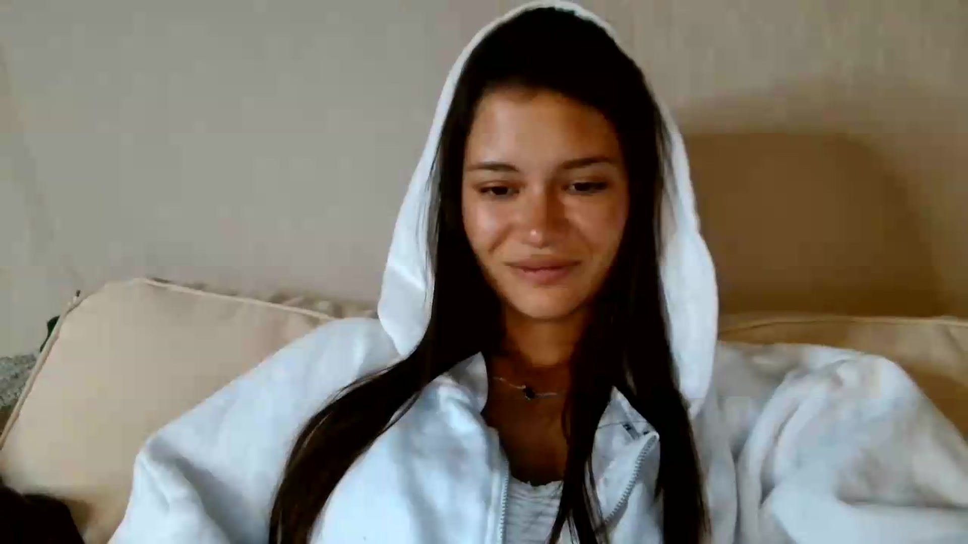 Gallery image thumbnail from FitXoxo's myfreecams stream on, 08/27/2026, 17:52 image 11 of 20