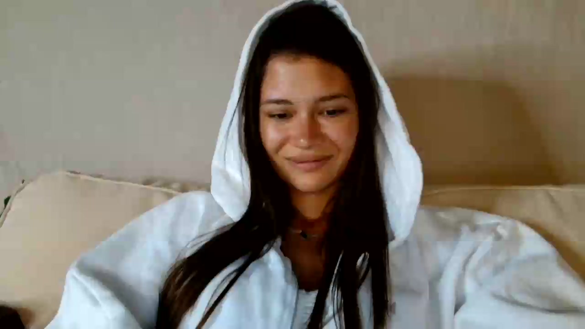 Gallery image thumbnail from FitXoxo's myfreecams stream on, 08/27/2026, 17:52 image 14 of 20