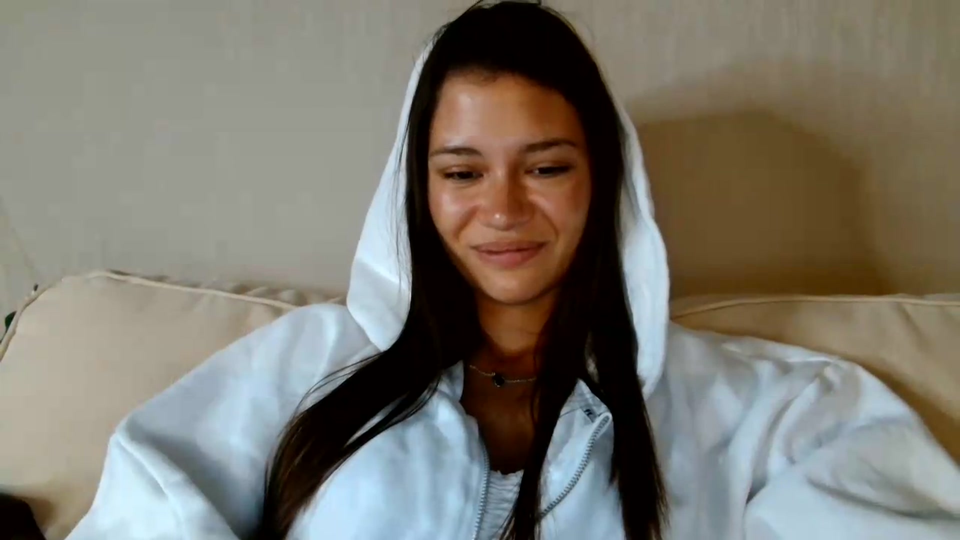 Gallery image thumbnail from FitXoxo's myfreecams stream on, 08/27/2026, 17:52 image 13 of 20