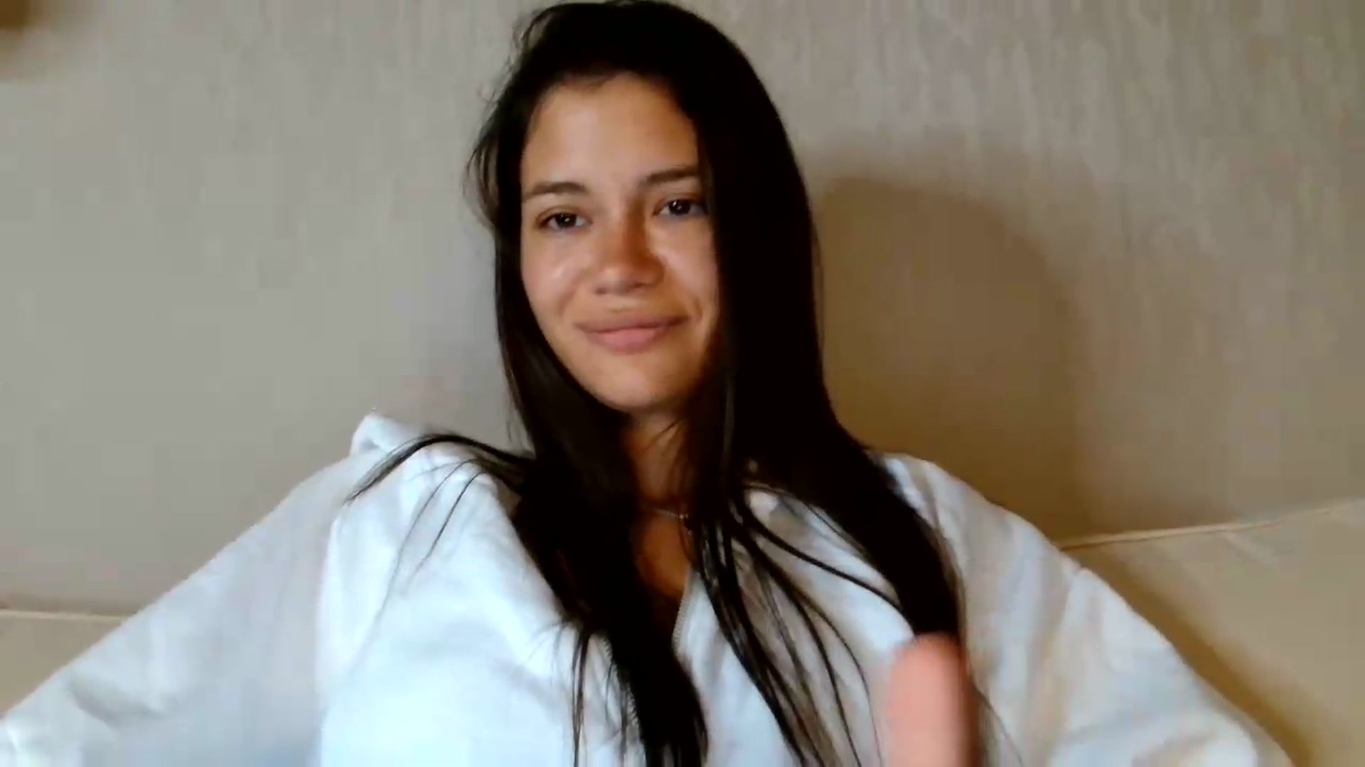 Gallery image thumbnail from FitXoxo's myfreecams stream on, 08/27/2026, 19:53 image 17 of 20
