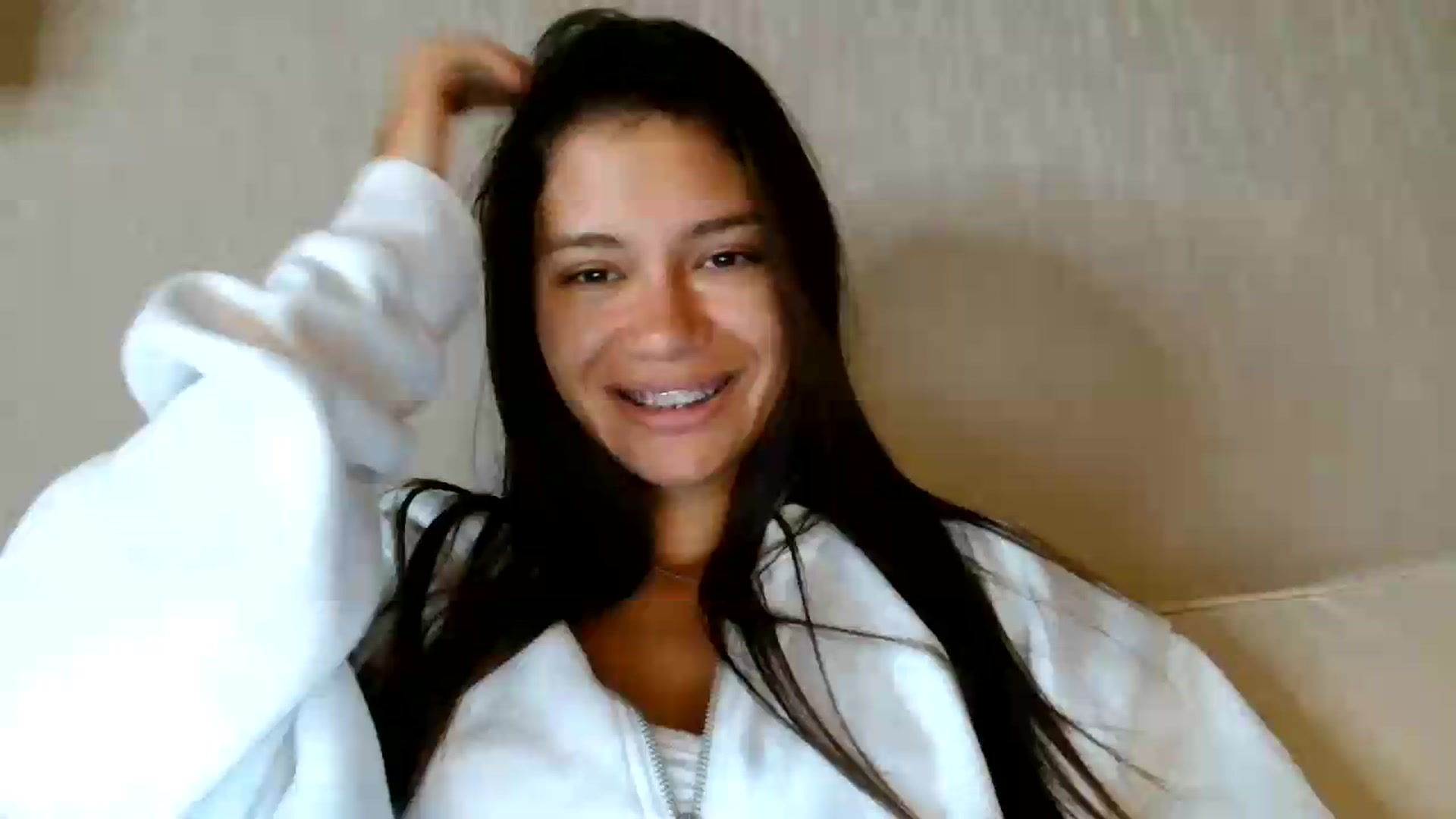 Gallery image thumbnail from FitXoxo's myfreecams stream on, 08/27/2026, 19:53 image 7 of 20