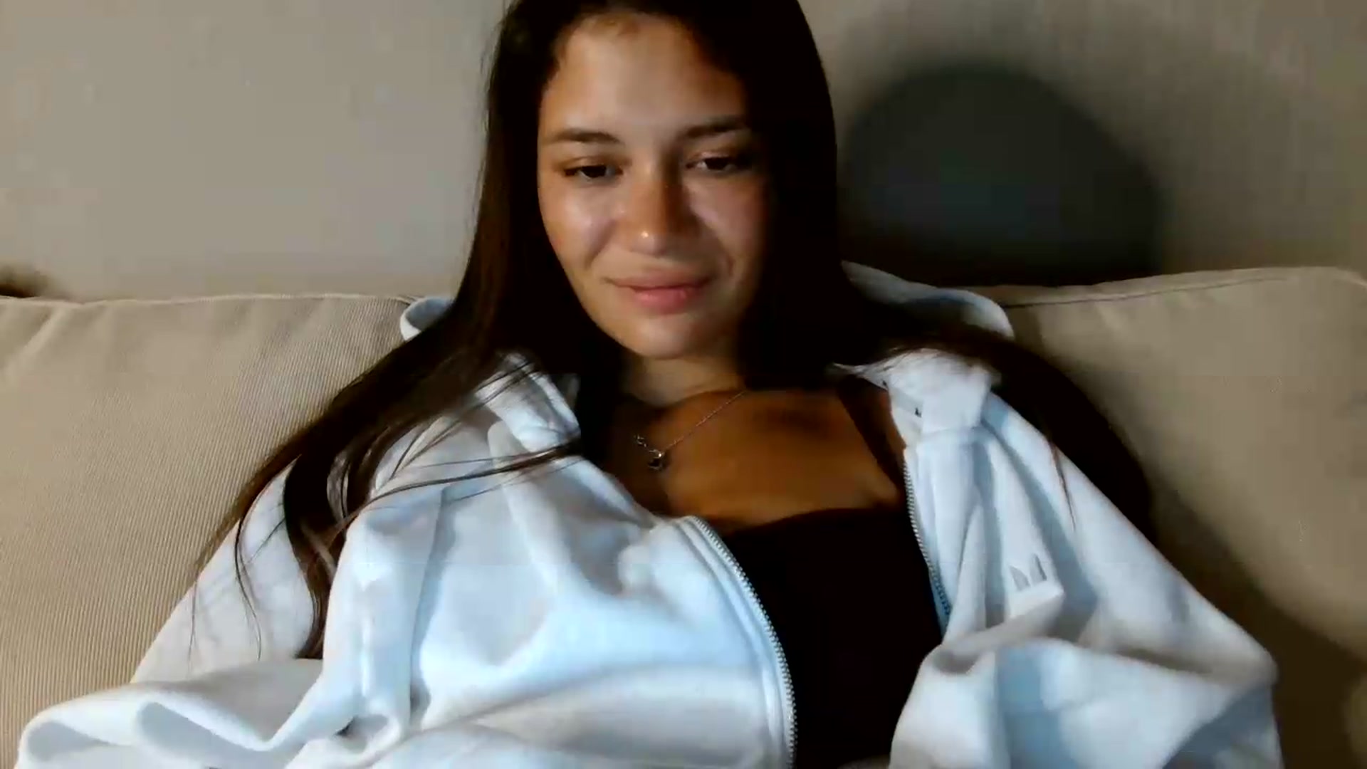 Gallery image thumbnail from FitXoxo's myfreecams stream on, 08/28/2026, 17:34 image 16 of 20