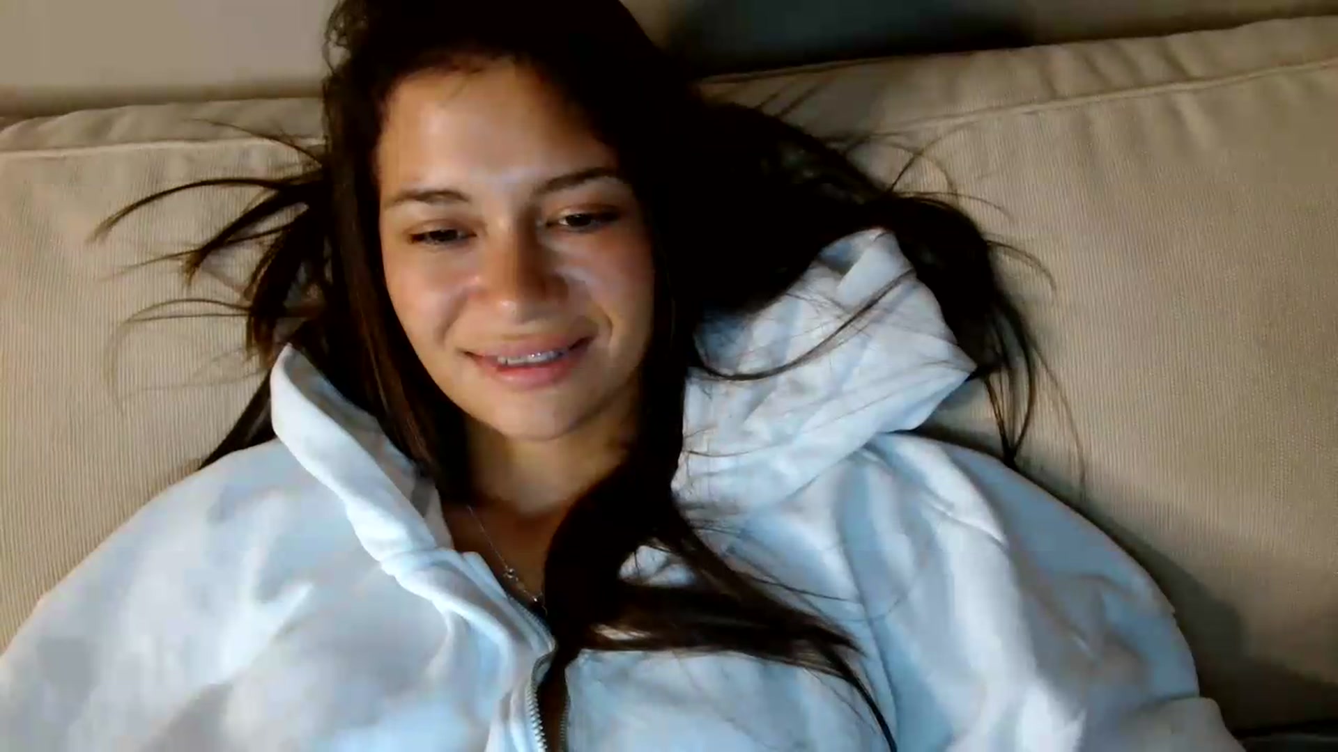 Gallery image thumbnail from FitXoxo's myfreecams stream on, 08/28/2026, 18:52 image 6 of 20