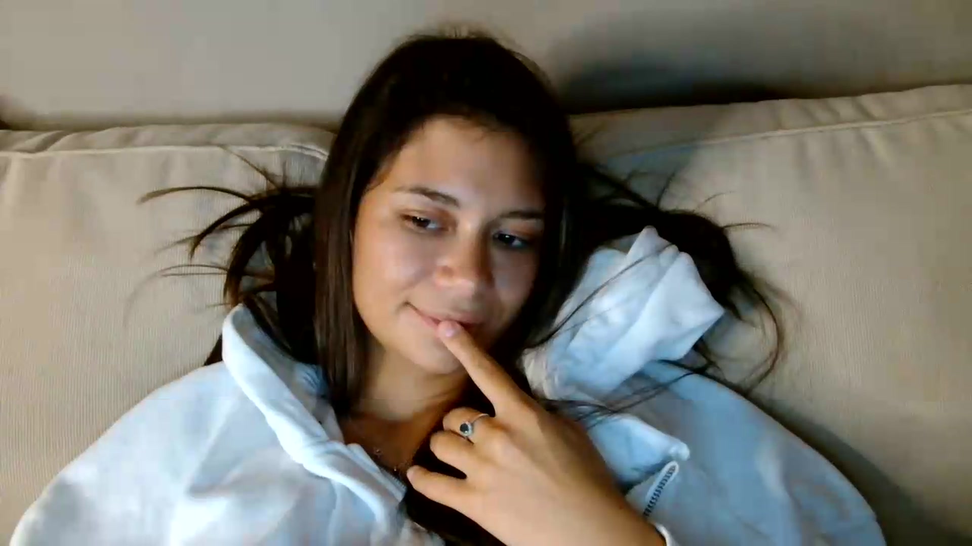 Gallery image thumbnail from FitXoxo's myfreecams stream on, 08/28/2026, 18:52 image 17 of 20