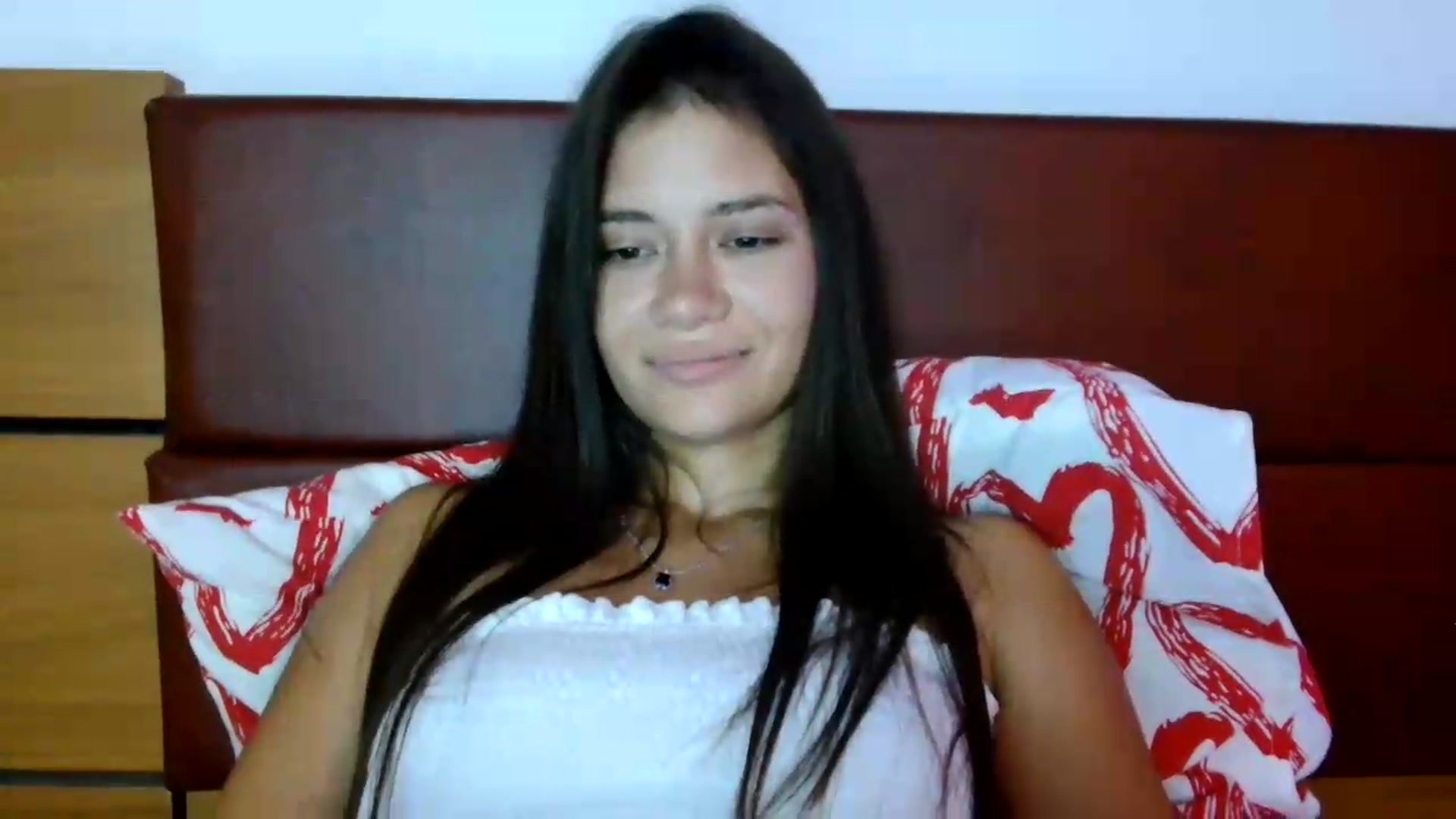 Gallery image thumbnail from FitXoxo's myfreecams stream on, 09/07/2026, 19:10 image 4 of 20