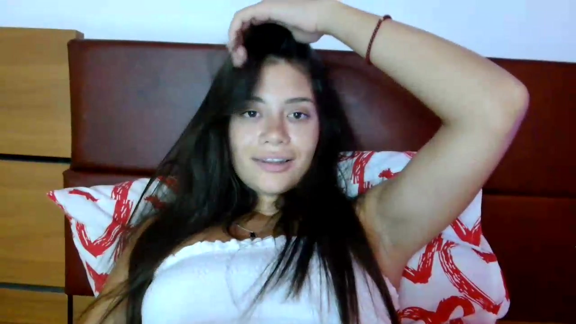 Gallery image thumbnail from FitXoxo's myfreecams stream on, 09/07/2026, 19:10 image 19 of 20