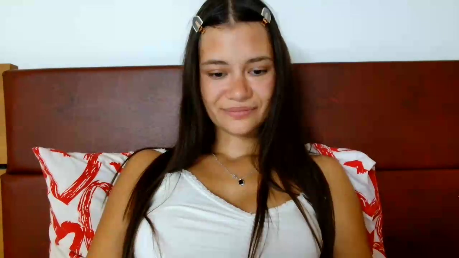 Gallery image thumbnail from FitXoxo's myfreecams stream on, 09/08/2026, 19:06 image 4 of 20