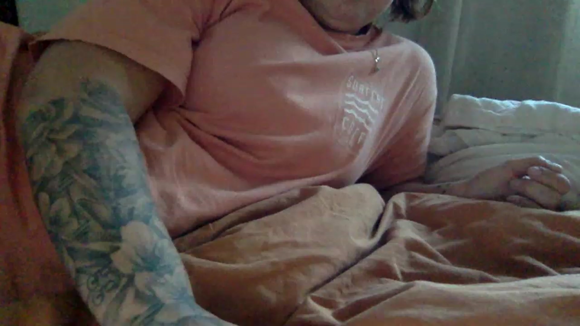 Gallery image thumbnail from Fitchick24's myfreecams stream on, 11/19/2022, 24:33 image 4 of 20