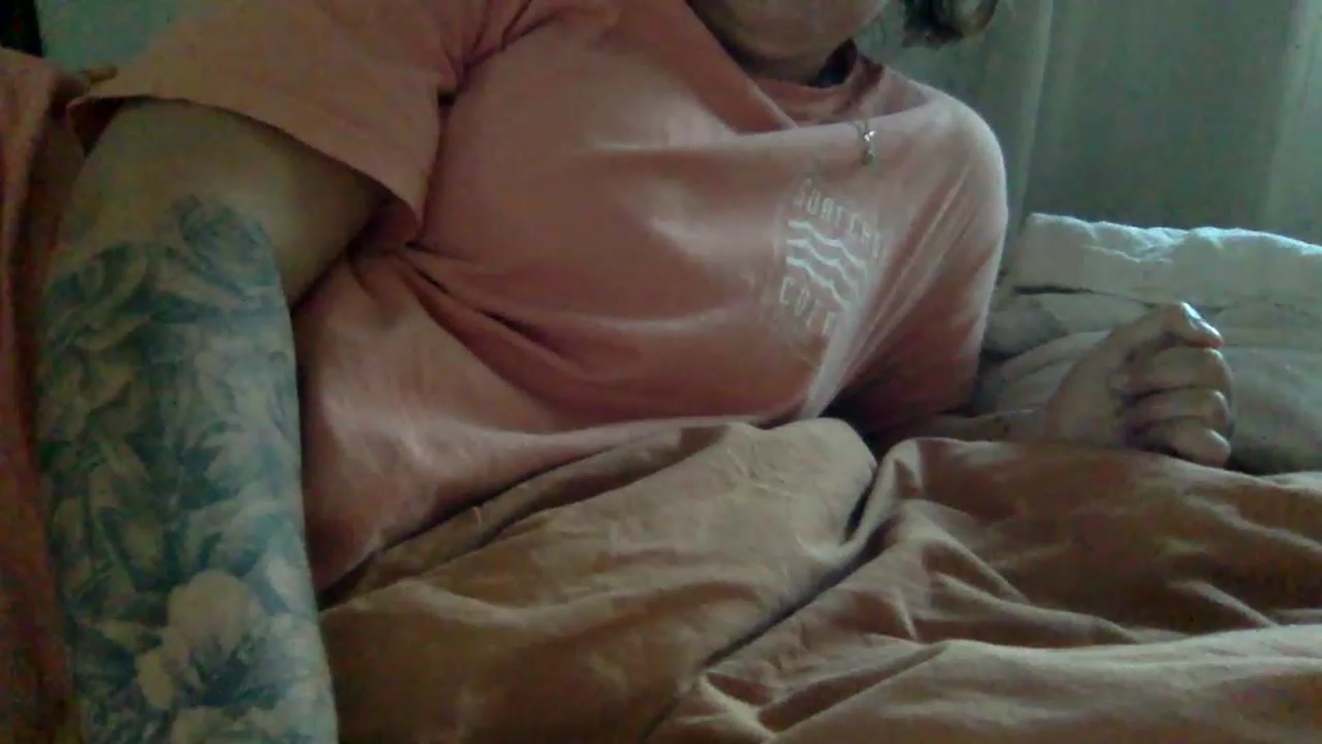 Gallery image thumbnail from Fitchick24's myfreecams stream on, 11/19/2022, 24:33 image 5 of 20