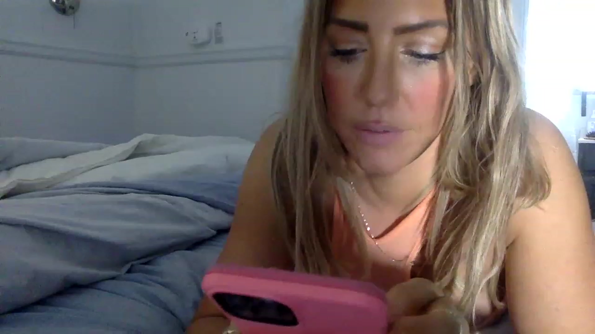 Gallery image thumbnail from Fitnessbaby69's myfreecams stream on, 11/22/2022, 13:38 image 13 of 20
