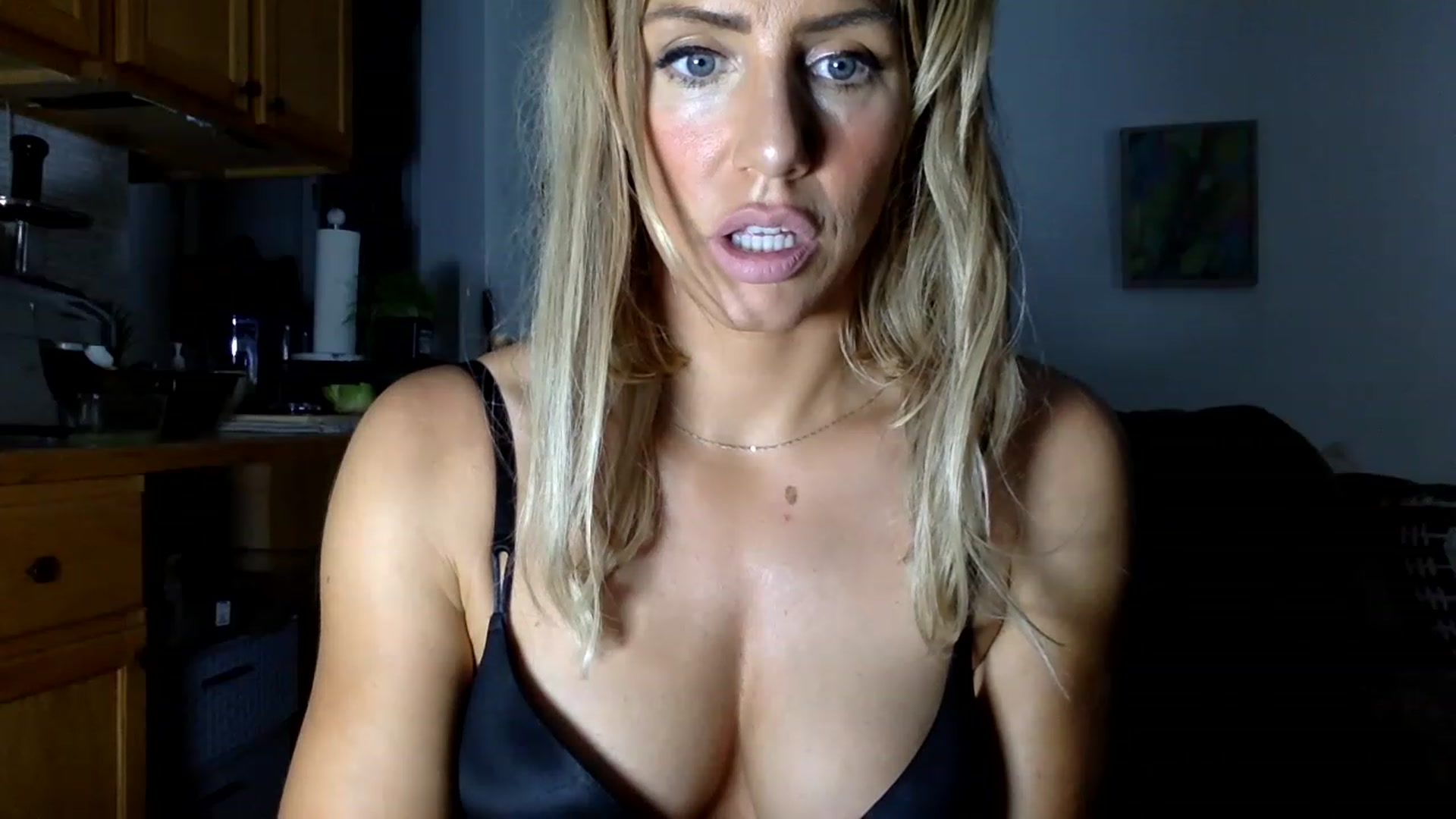 Gallery image thumbnail from Fitnessbaby69's myfreecams stream on, 11/26/2022, 12:54 image 12 of 20