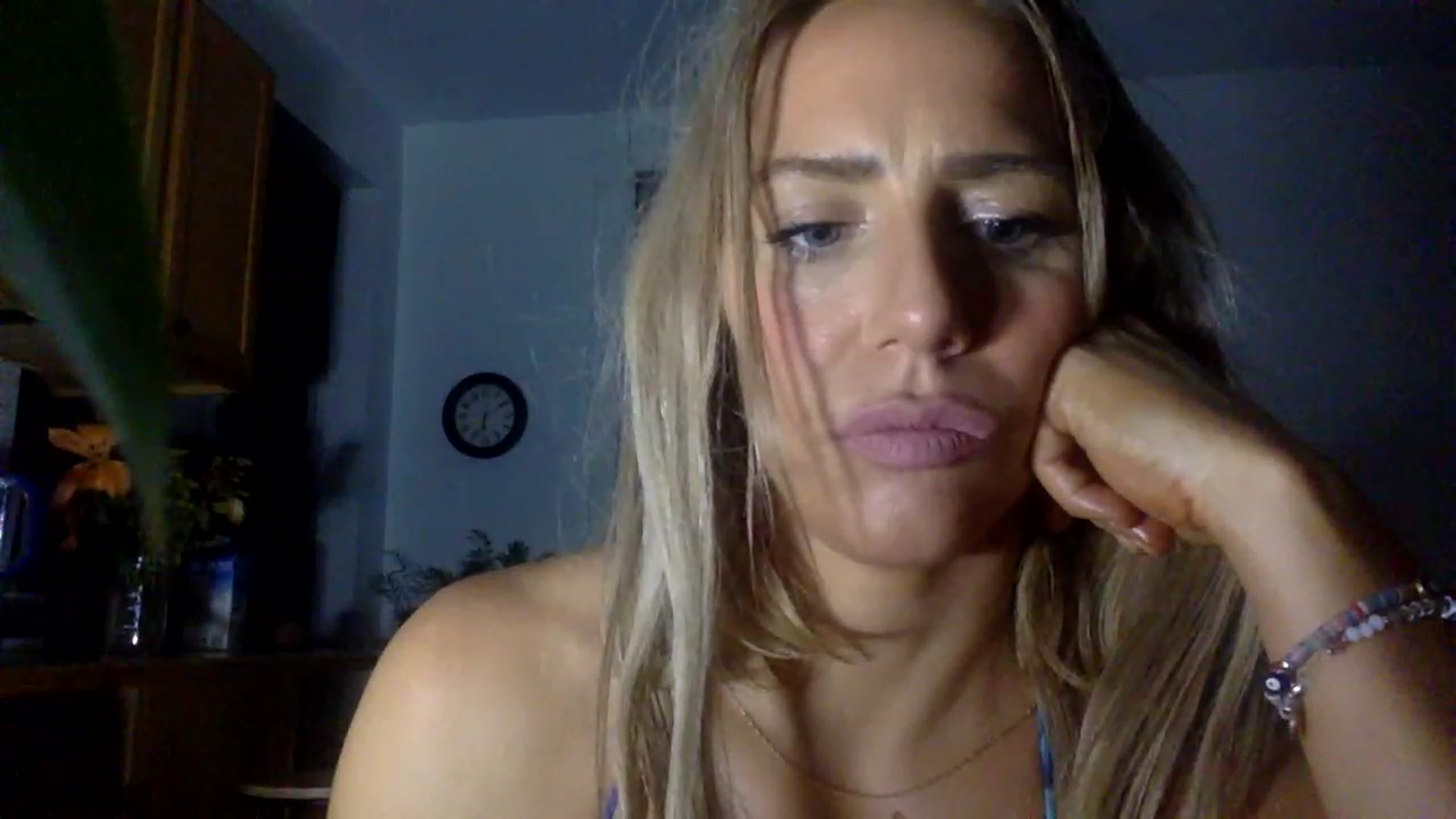 Gallery image thumbnail from Fitnessbaby69's myfreecams stream on, 12/07/2022, 11:13 image 18 of 20