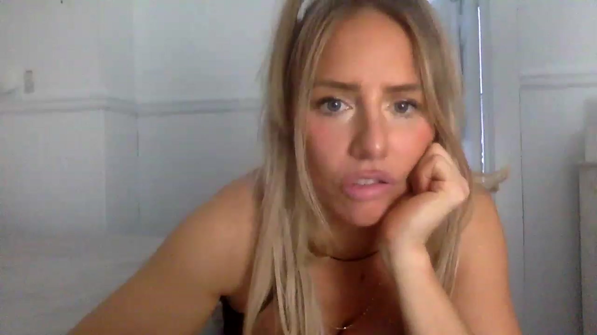 Gallery image thumbnail from Fitnessbaby69's myfreecams stream on, 12/16/2022, 14:47 image 4 of 20