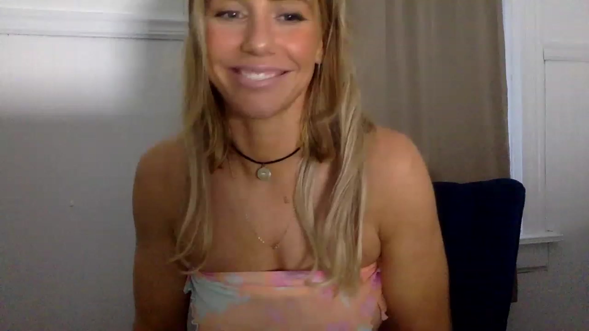 Gallery image thumbnail from Fitnessbaby69's myfreecams stream on, 01/08/2023, 22:26 image 14 of 20