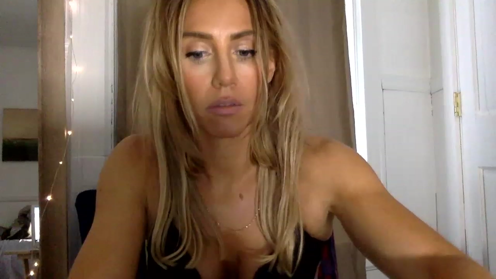 Gallery image thumbnail from Fitnessbaby69's myfreecams stream on, 01/10/2023, 17:56 image 14 of 20