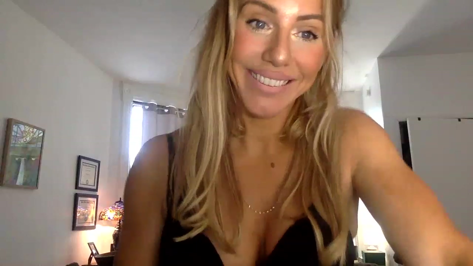 Gallery image thumbnail from Fitnessbaby69's myfreecams stream on, 01/18/2023, 16:23 image 2 of 20