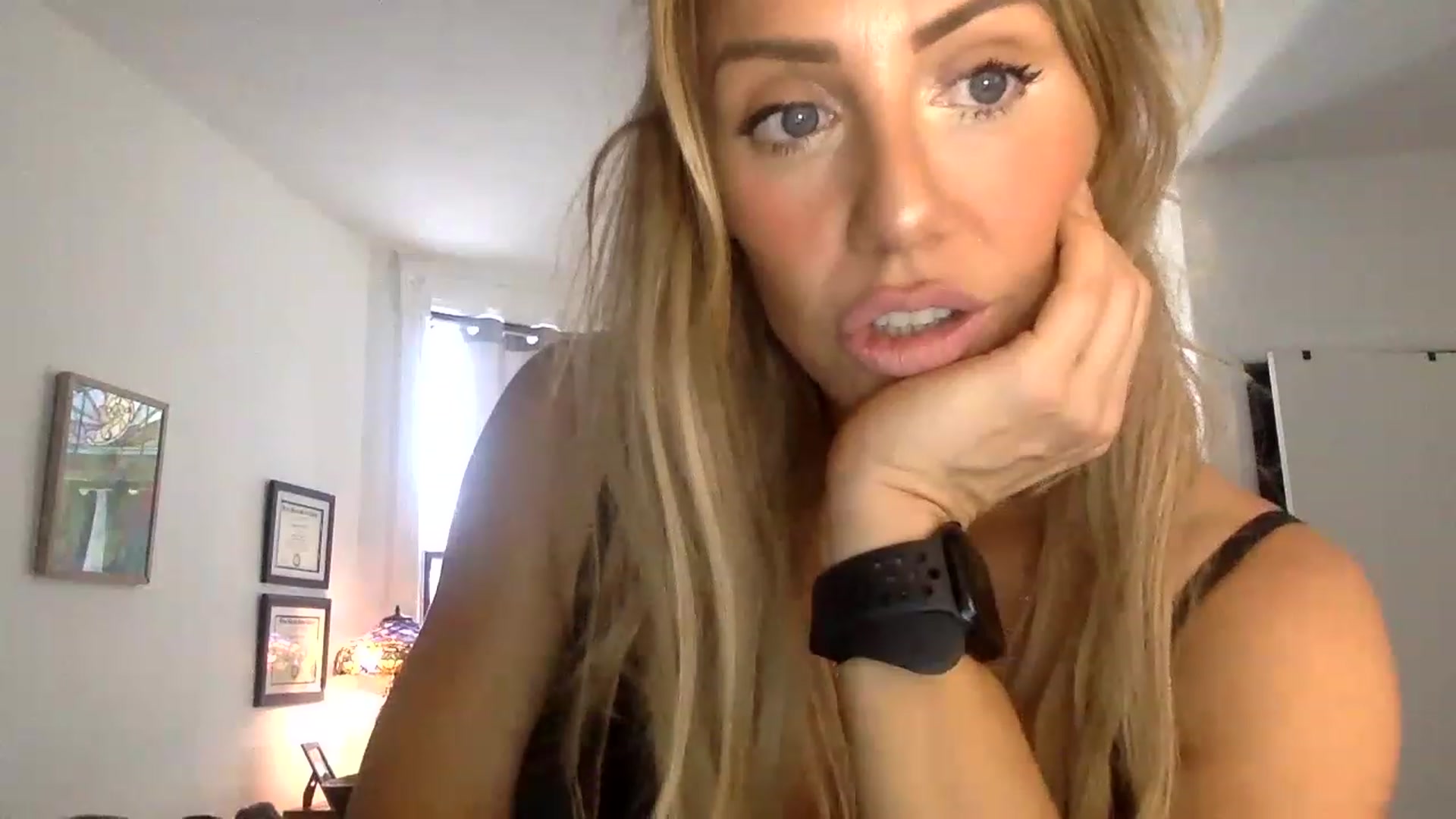 Gallery image thumbnail from Fitnessbaby69's myfreecams stream on, 01/18/2023, 16:23 image 17 of 20