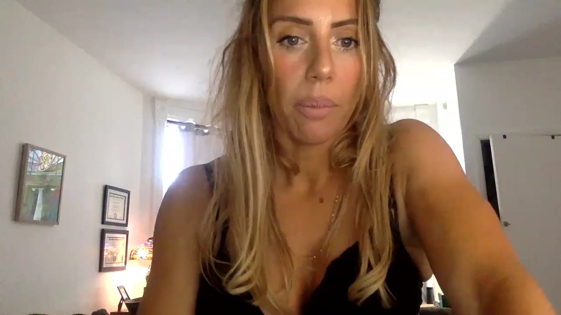 Gallery image thumbnail from Fitnessbaby69's myfreecams stream on, 01/18/2023, 16:23 image 16 of 20