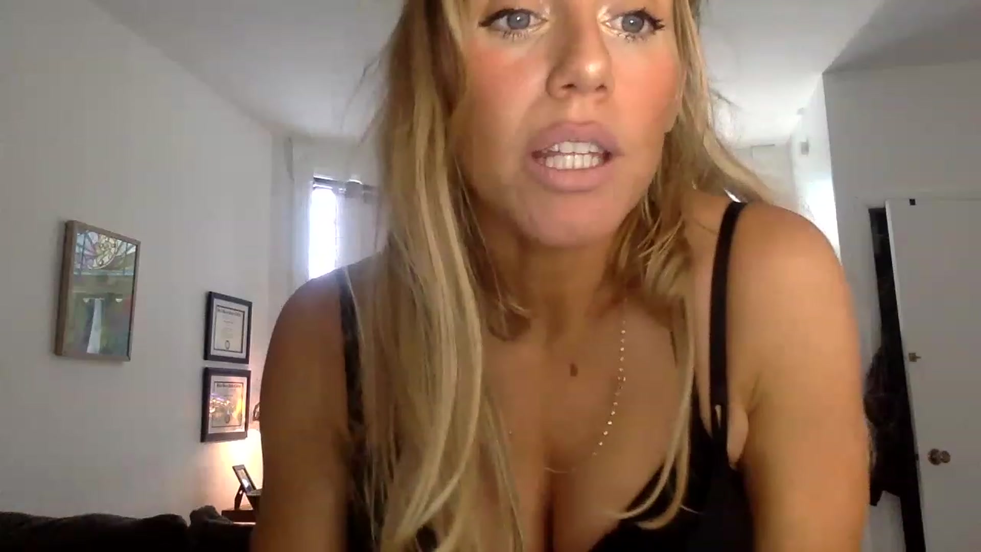 Gallery image thumbnail from Fitnessbaby69's myfreecams stream on, 01/18/2023, 16:23 image 5 of 20
