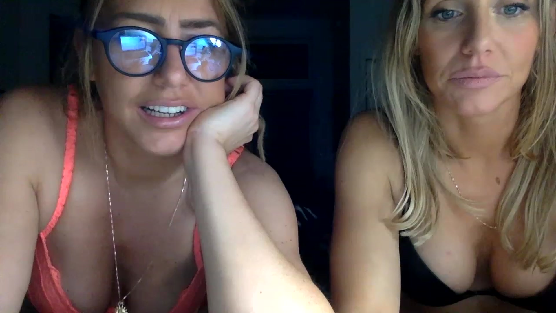 Gallery image thumbnail from Fitnessbaby69's myfreecams stream on, 01/31/2023, 01:12 image 12 of 20