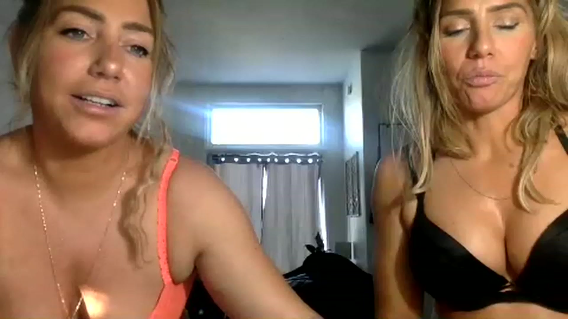 Gallery image thumbnail from Fitnessbaby69's myfreecams stream on, 01/31/2023, 20:45 image 1 of 20