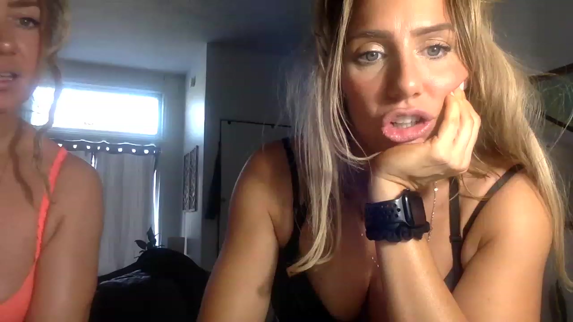 Gallery image thumbnail from Fitnessbaby69's myfreecams stream on, 01/31/2023, 20:59 image 2 of 20