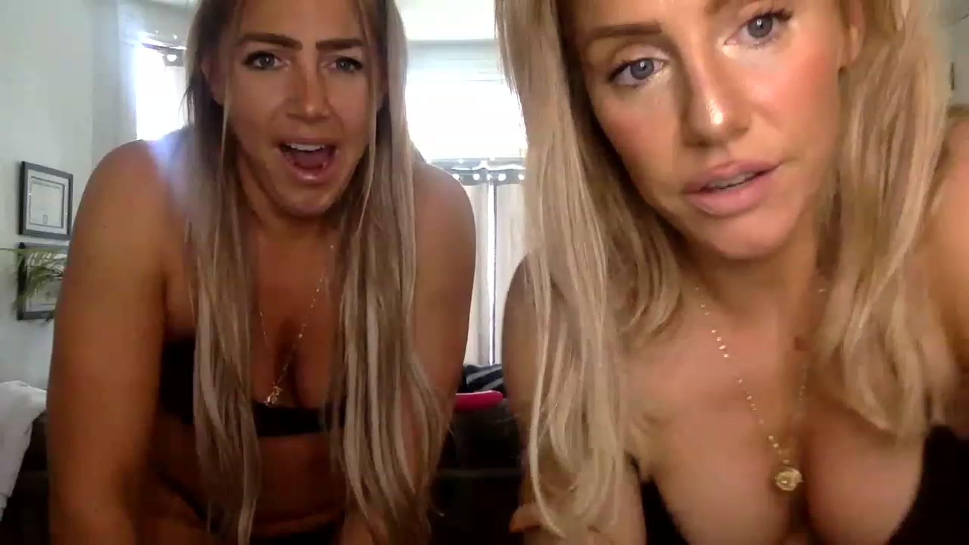 Gallery image thumbnail from Fitnessbaby69's myfreecams stream on, 02/07/2023, 20:46 image 15 of 20