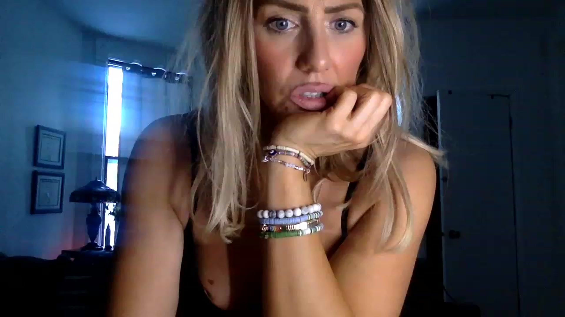 Gallery image thumbnail from Fitnessbaby69's myfreecams stream on, 03/29/2023, 12:17 image 5 of 20