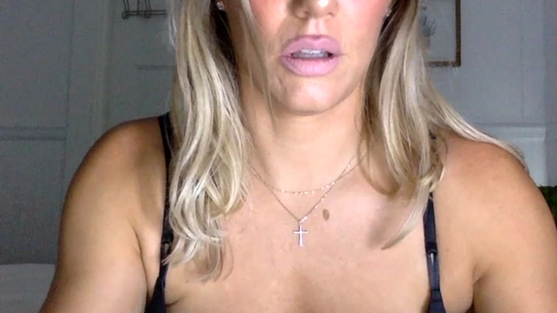 Gallery image thumbnail from Fitnessbaby69's myfreecams stream on, 06/29/2023, 16:20 image 10 of 20