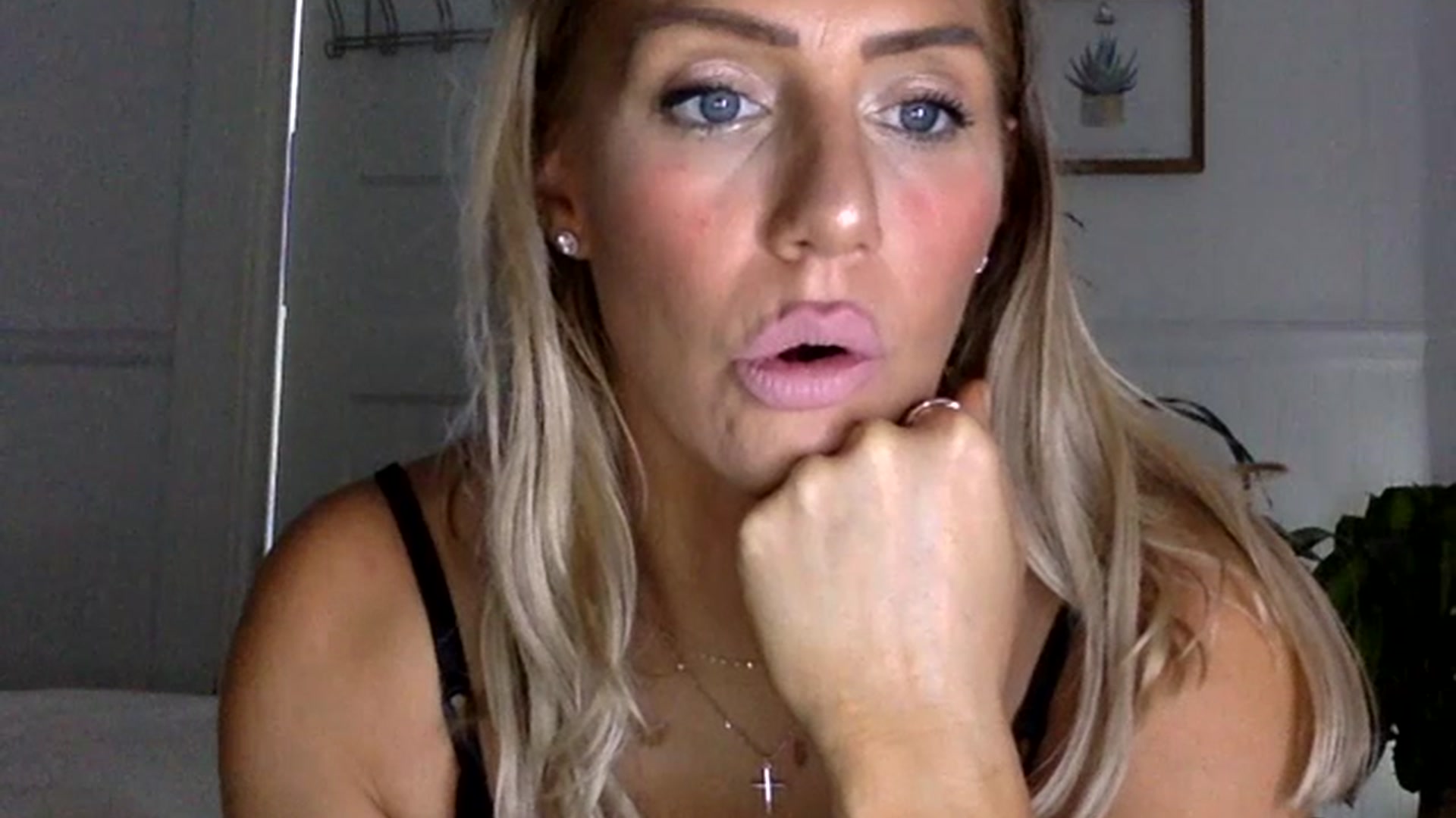 Gallery image thumbnail from Fitnessbaby69's myfreecams stream on, 06/29/2023, 16:20 image 18 of 20