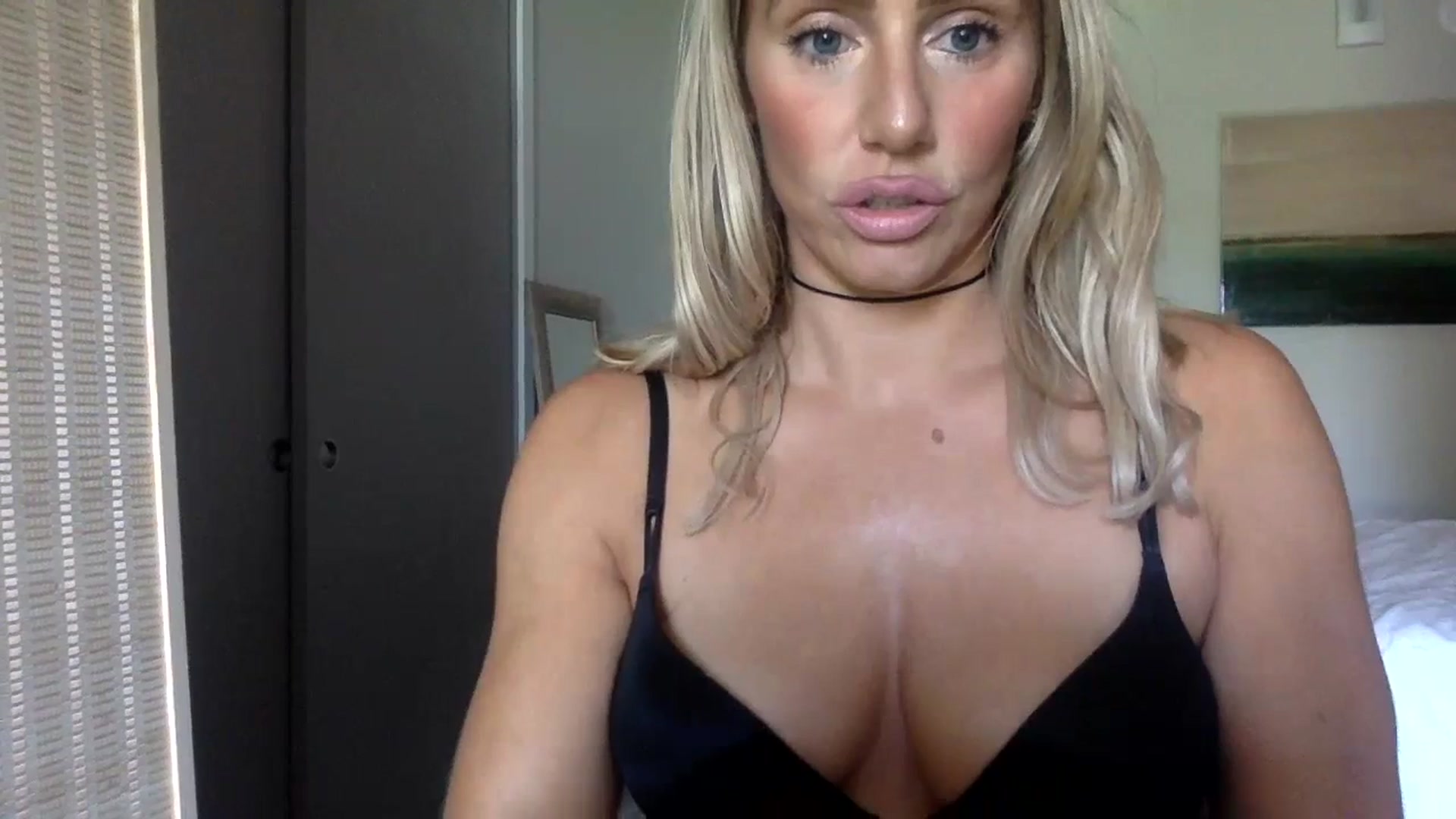 Gallery image thumbnail from Fitnessbaby69's myfreecams stream on, 07/07/2023, 17:13 image 4 of 20