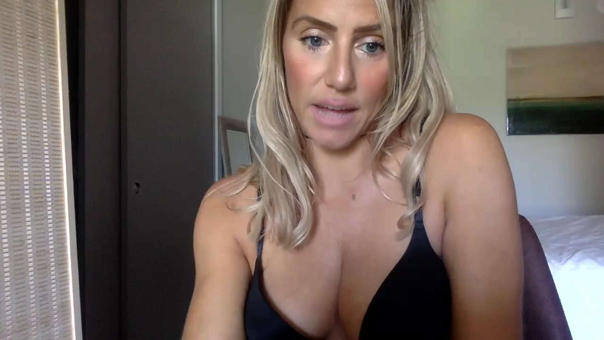 Gallery image thumbnail from Fitnessbaby69's myfreecams stream on, 07/07/2023, 17:13 image 6 of 20