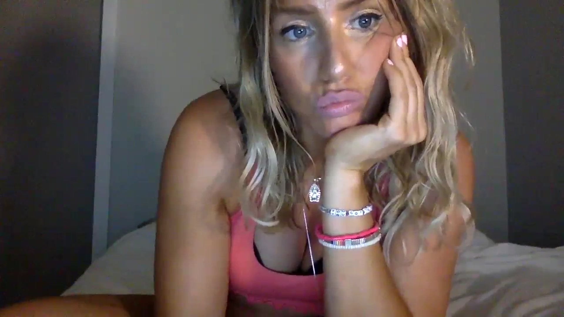 Gallery image thumbnail from Fitnessbaby69's myfreecams stream on, 09/05/2023, 20:05 image 13 of 20