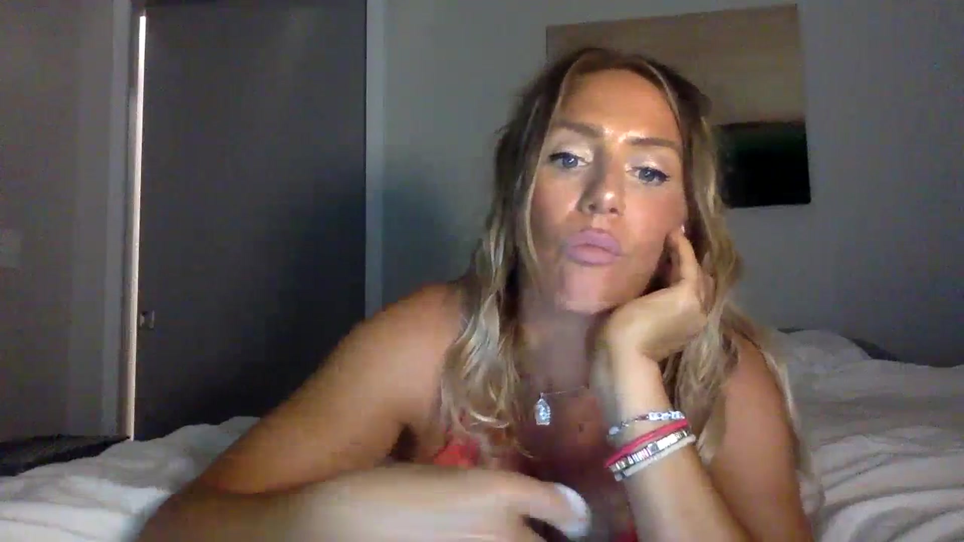Gallery image thumbnail from Fitnessbaby69's myfreecams stream on, 09/05/2023, 20:05 image 7 of 20