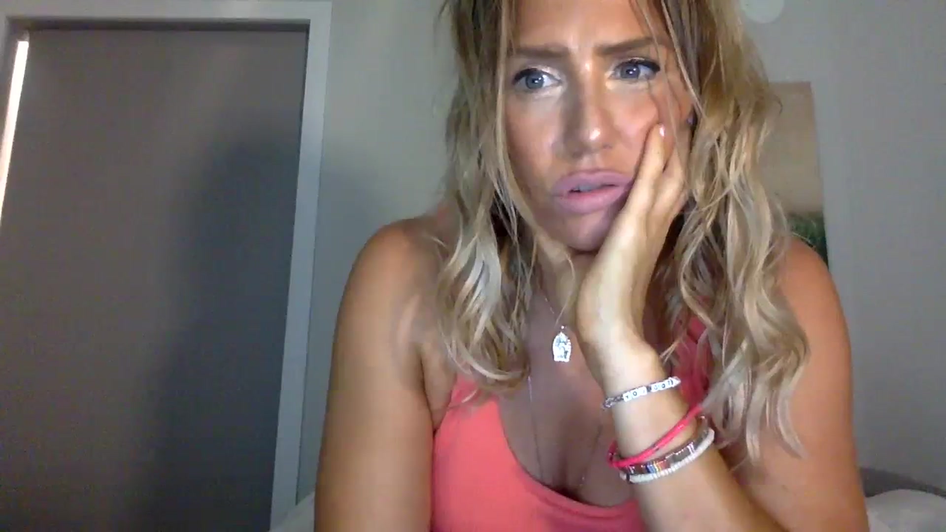 Gallery image thumbnail from Fitnessbaby69's myfreecams stream on, 09/05/2023, 20:05 image 19 of 20