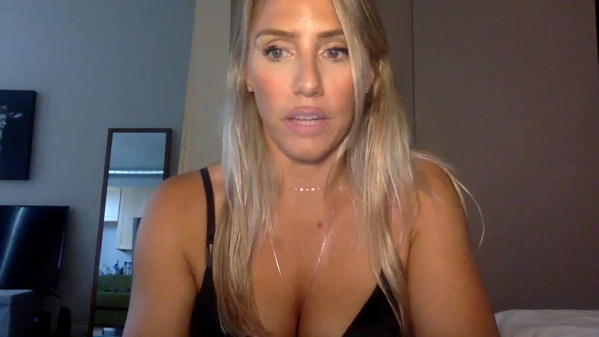 Gallery image thumbnail from Fitnessbaby69's myfreecams stream on, 09/23/2023, 18:08 image 13 of 20