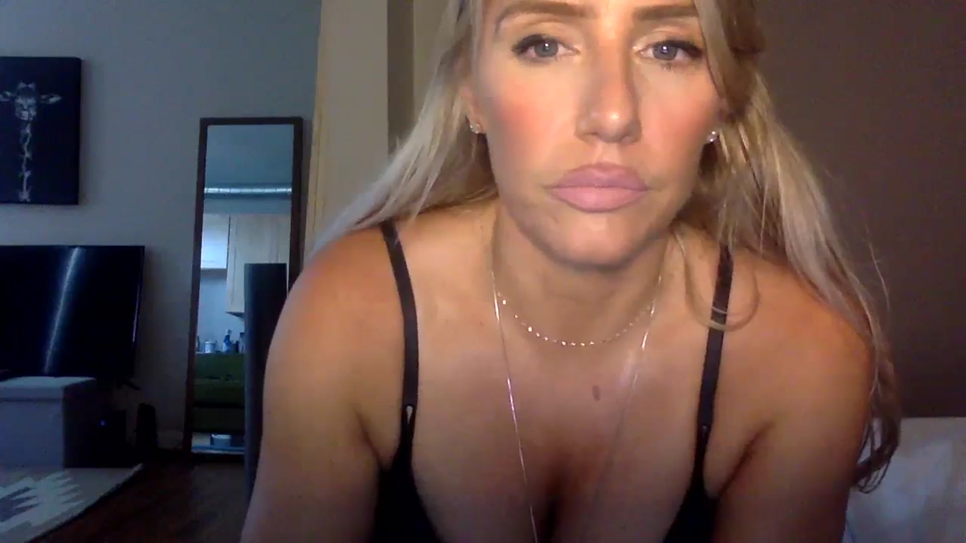 Gallery image thumbnail from Fitnessbaby69's myfreecams stream on, 09/23/2023, 18:08 image 2 of 20