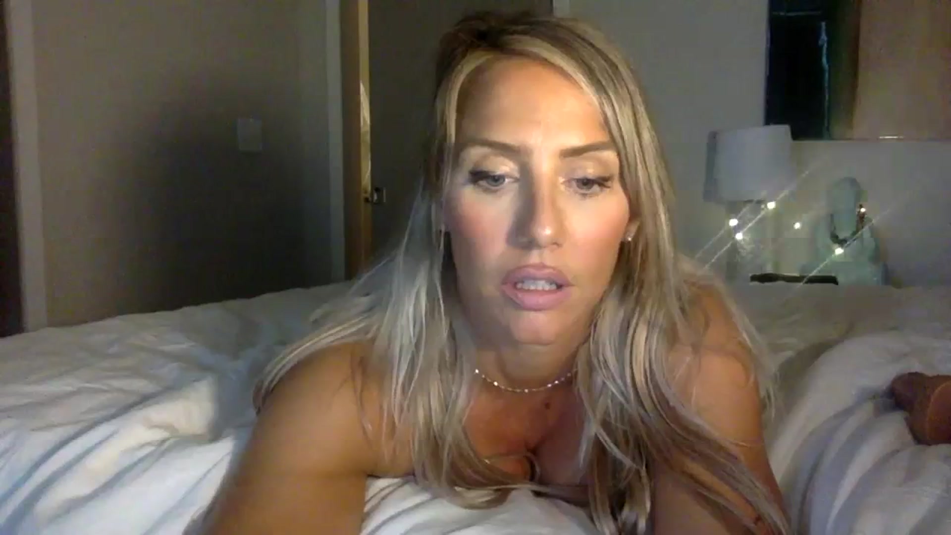 Gallery image thumbnail from Fitnessbaby69's myfreecams stream on, 09/23/2023, 19:14 image 3 of 20