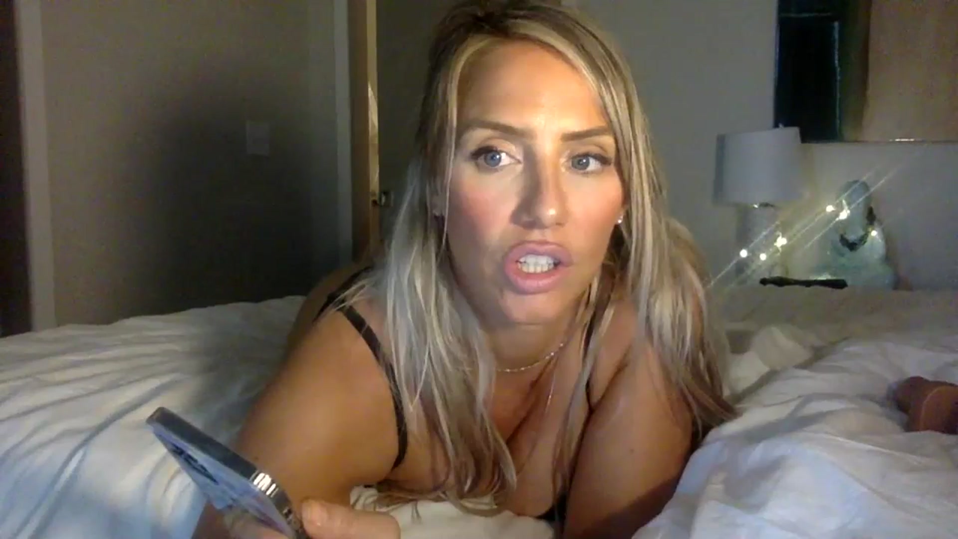Gallery image thumbnail from Fitnessbaby69's myfreecams stream on, 09/23/2023, 19:14 image 6 of 20