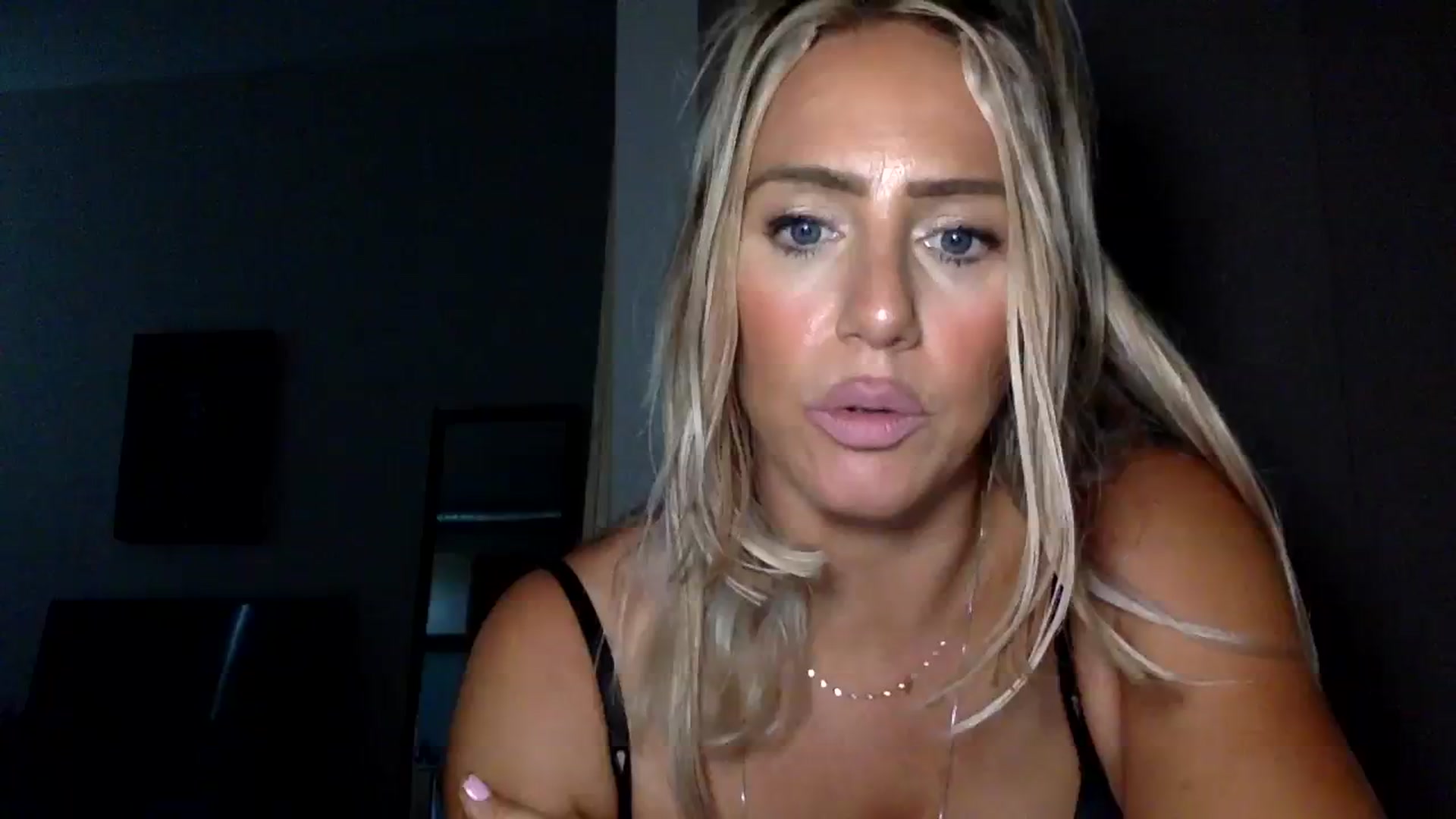 Gallery image thumbnail from Fitnessbaby69's myfreecams stream on, 09/26/2023, 20:58 image 11 of 20