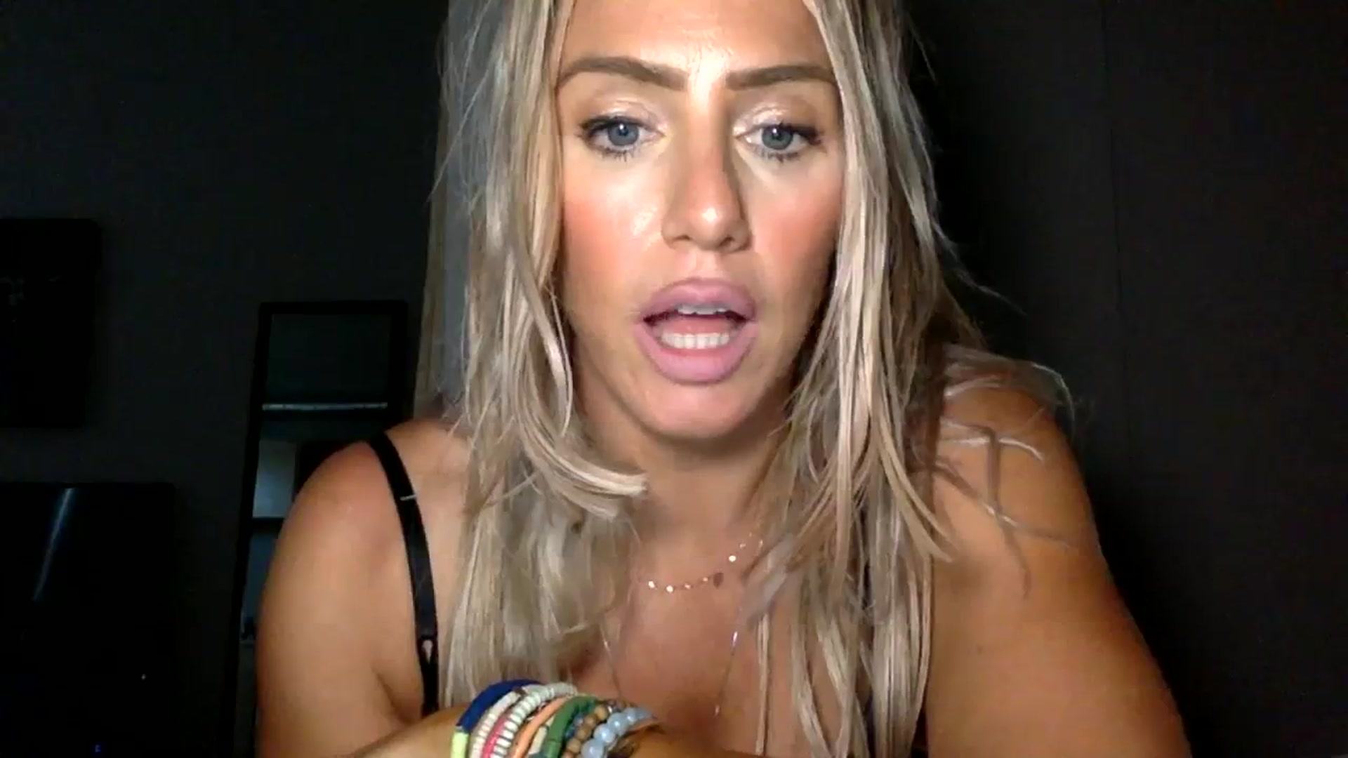 Gallery image thumbnail from Fitnessbaby69's myfreecams stream on, 09/26/2023, 20:58 image 17 of 20
