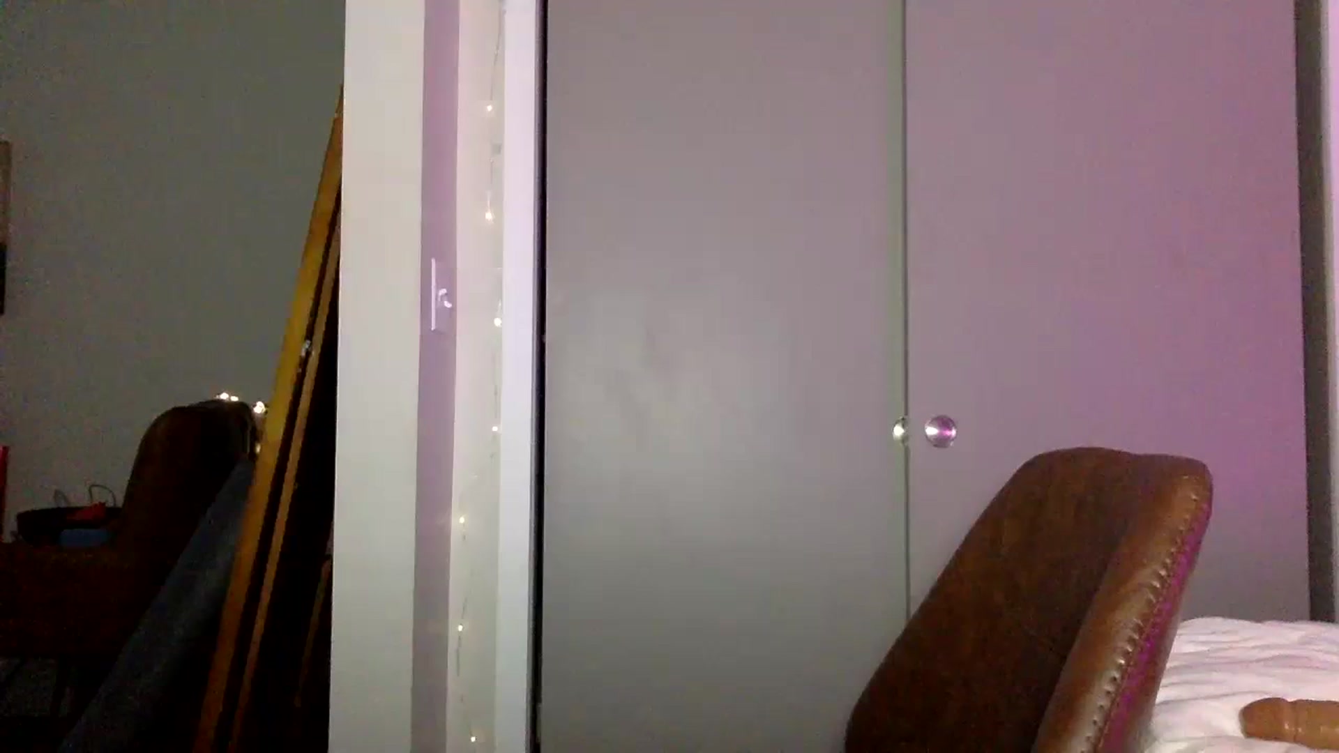 Gallery image thumbnail from Fitnessbaby69's myfreecams stream on, 12/18/2023, 17:22 image 7 of 20